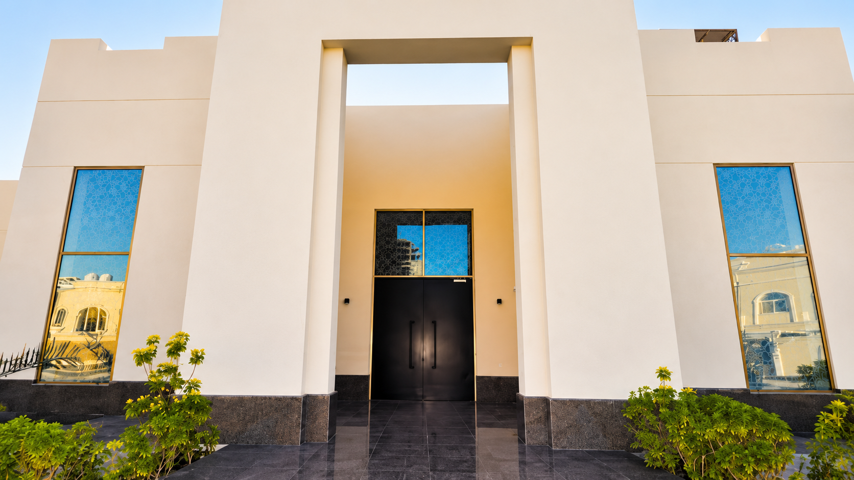 Al Hussam District Mosque — Dammam detail 1